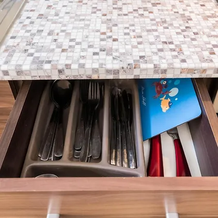 아파트 Galini Apartment-Top Center-Free Parking Space 바르나