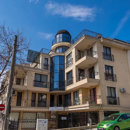 Galini Apartment-Top Center-Free Parking Space * 바르나